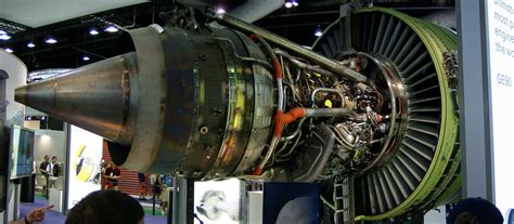 General Electric GE90 .